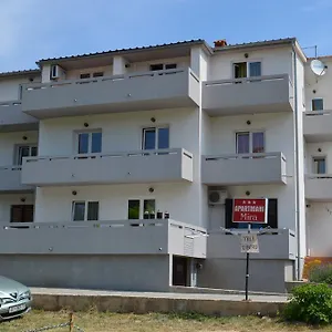 apartments-mira-baska.primorje-gorskikotar.com/